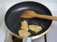 美味的花朵炒饭便当做法图解4)
