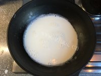 美味的椰浆咖哩蛤蜊浓汤做法图解3)