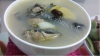 回味无穷的虫草乌鸡汤做法图解4)