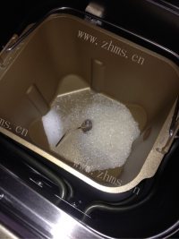 美味的北海道吐司做法图解6)