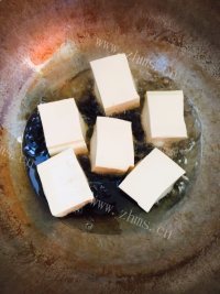 地道的客家酿豆腐做法图解5)