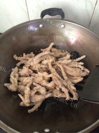美味的虎皮凤爪做法图解8)