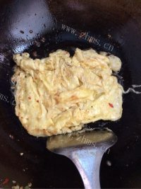 家常菜辣椒煎蛋做法图解4)