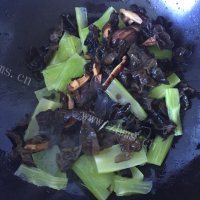 炒猪血做法图解2)