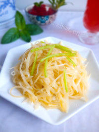 美味营养的醋溜土豆丝做法图解6)