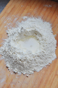 自制笋丁香菇饺子做法图解6)