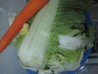 诱人的白菜炖冻豆腐做法图解2)