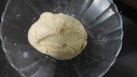 自制葱香苏打饼干做法图解5)