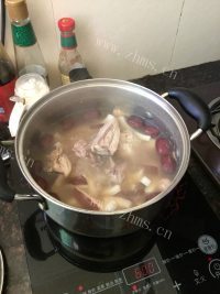 椰子煲鸡做法图解7)