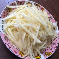 家常菜青椒炒土豆丝做法图解5)