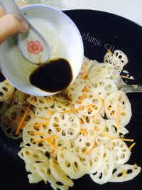 家常菜糖醋藕片做法图解7)