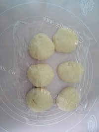 自制奶香排包做法图解4)
