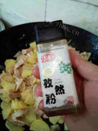 香喷喷的土豆肉片做法图解8)