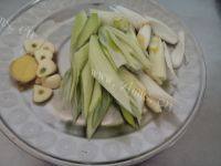 「DIY美食」葱烧海参做法图解2)