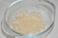 美味的桂圆蔓越莓甜心奶露做法图解2)