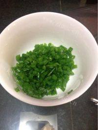 自制蒜香面包做法图解3)