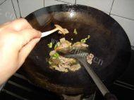美味肉炒笋片做法图解6)