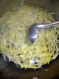 自制蜂蜜柚子茶做法图解8)