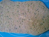 自制葱香饼干做法图解9)
