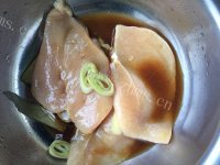 香喷喷的紫菜包饭做法图解3)