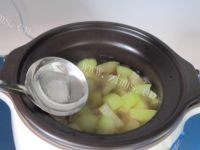 美味的冬瓜筒骨汤
