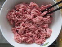 自己做的牛肉馅饼做法图解2)