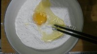 自制油条做法图解3)