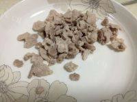 自制皮蛋瘦肉粥做法图解4)