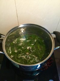 美味的枸杞叶鸡蛋汤做法图解7)