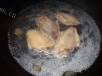 可口的炸鸡翅做法图解1)