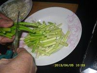 好吃的肉丝蒜苔做法图解1)