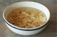 自制绿豆薏米汤做法图解1)