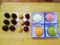 美味的果味冰皮月饼做法图解15)