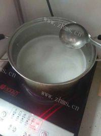 易做的豌豆咸鸡粥做法图解1)
