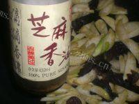 家常菜茭白炒木耳