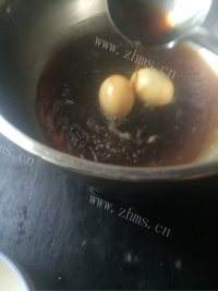 香甜可口红糖煮鸡蛋做法图解4)