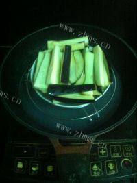 家常菜剁椒蒸茄子做法图解3)