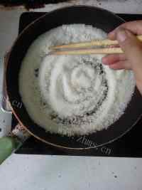 食欲满满的花生糖做法图解4)