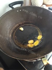 喷香的红烧鲳鱼做法图解2)