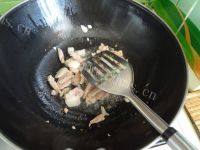 家常菜肉片炒青椒做法图解3)
