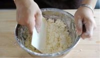 自制杏仁酥做法图解5)
