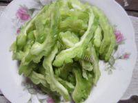 「DIY美食」凉拌苦瓜做法图解8)