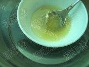 美味的免烤乳酪蛋糕做法图解4)