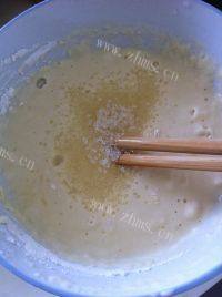 常吃不腻的鸡蛋饼做法图解7)