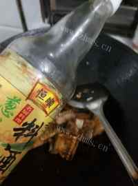 美味的湘味腊鱼做法图解3)