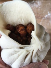 自制酱肉包做法图解9)