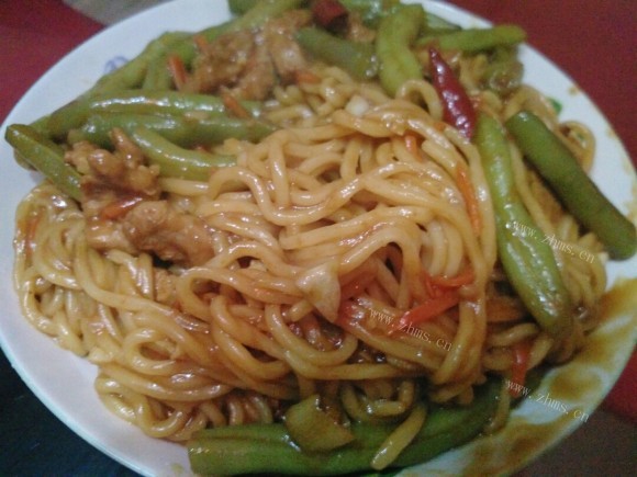 色味俱佳的豆角焖面