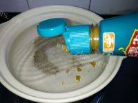 家常菜三鲜豆腐汤做法图解4)
