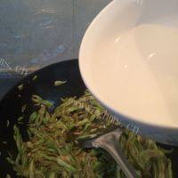素炒芸豆丝做法图解5)