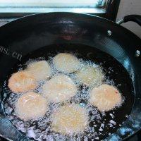 早餐吃炸土豆饼做法图解9)